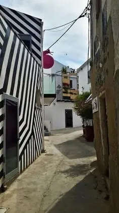Community Rooms & Wine - Dış Mekan