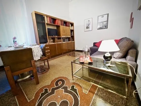 Comoda Centrale Casa Ravasco