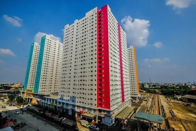 Compact and Cozy Studio Apartment Green Pramuka City