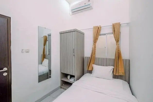 Compact Studio For 1 Pax At Banyo Raya A25 Guesthouse