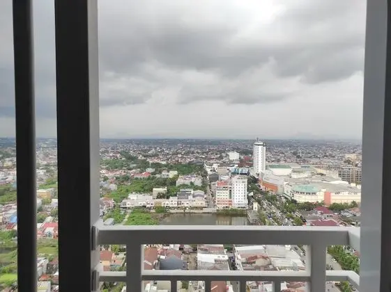 Compact Studio At Vida View Makassar Apartment