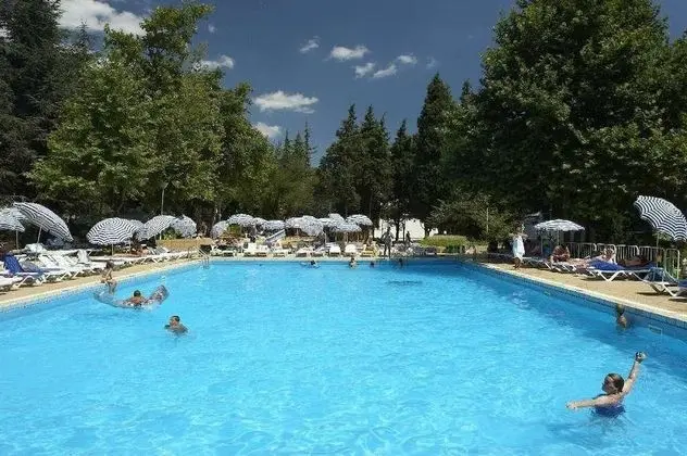 Hotel Compass - Havuz