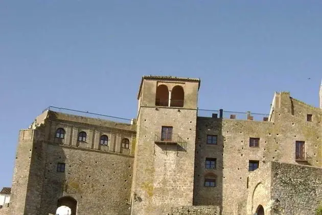 Complejo Turístico Castillo de Castellar