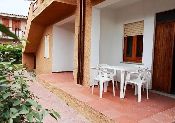 Complessi Residenziali Cala Longa - Lobi