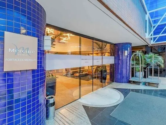Completo em Hotel Localização Perfeita - Dış Mekan