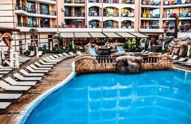 Hotel Complex Karolina - Havuz