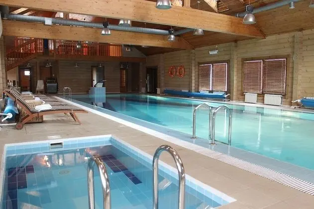 Hotel Complex Tseleevo - Havuz