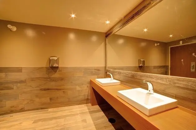 Complexe DIX80 Hôtellerie et Restaurant - İç Mekan