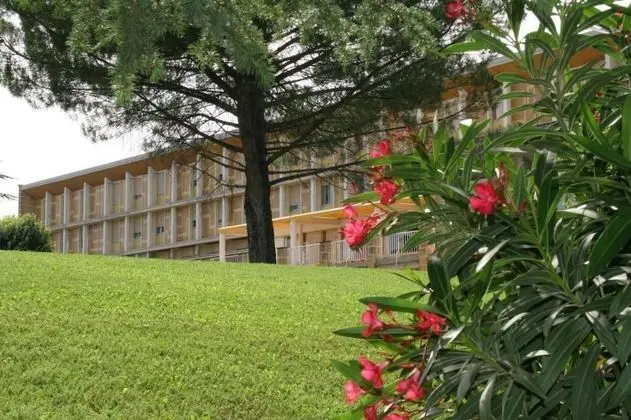 Complexe Hôtelier Regain - Dış Mekan