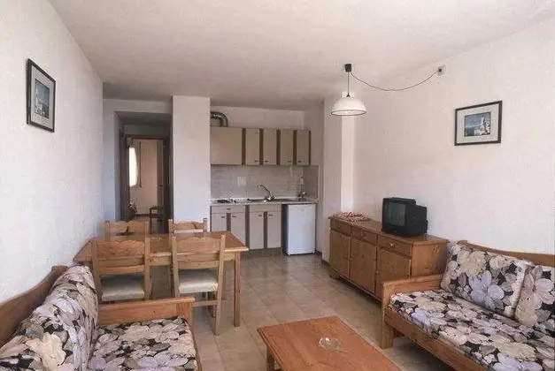 Comte d'Empuries - Oda