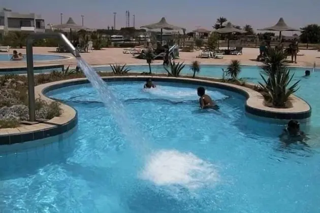 Concorde Royal Beach Resort - Havuz