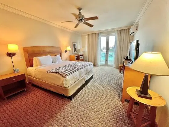 Condado Lagoon Villas at Paseo Caribe - Oda