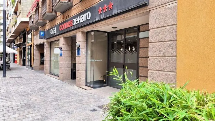 Condes de Haro - Dış Mekan