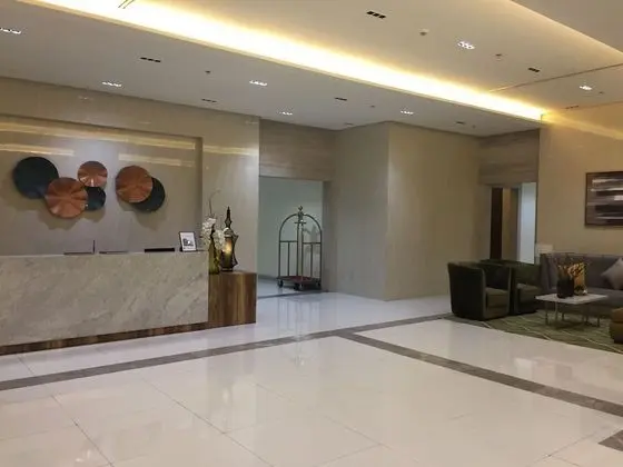 Condo 101 Newport Boulevard - Lobi
