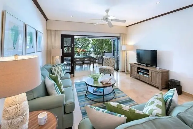 Condo Coral Cove 11 - Near Sandy Lane Beach - Oda Düzeni