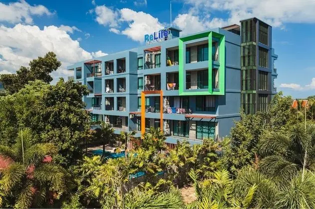 Condo in Nai Harn in ReLife 15-122-211
