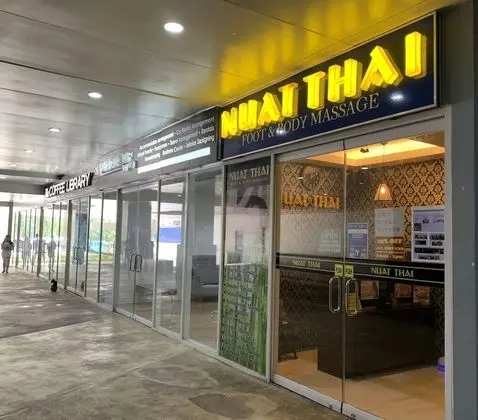 Condo Unit With Balcony in Manila - Spa