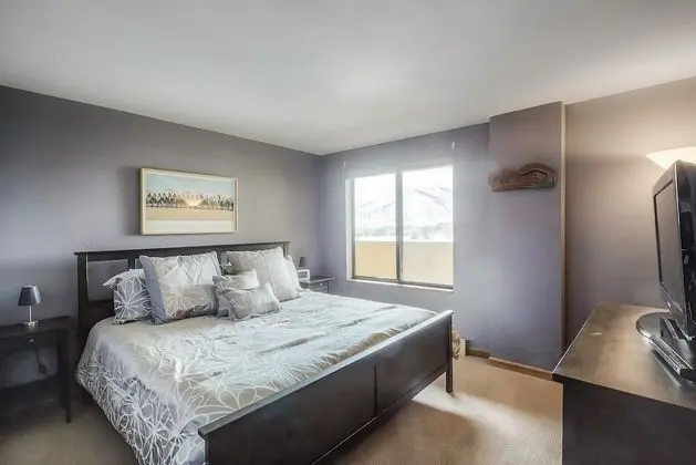 Condo - Walk to Gondola, Sleeps 7 - Oda