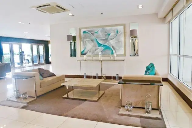 CondoDeal at Sea Residences - Lobi