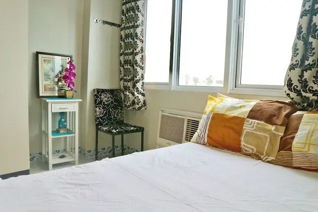 CondoDeal at Sea Residences - Oda