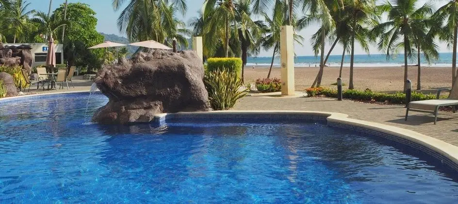 Condominio Diamante del Sol by CRHR - Havuz