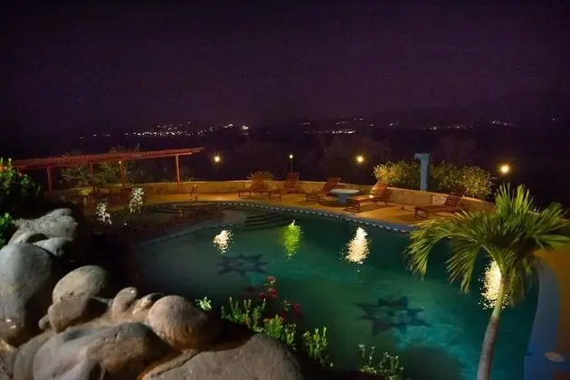Condor Lodge - Havuz