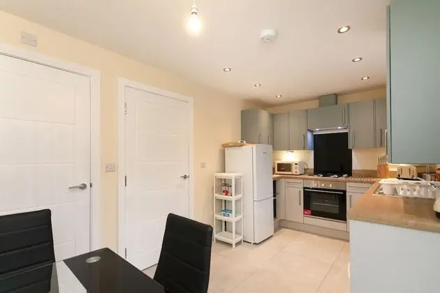 Condron 3 bedroom house - Mutfak
