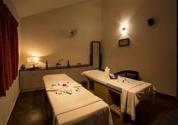 Confident Amoon - The Glamour Spa and Resort - Spa