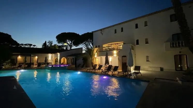 Confidentiel hôtel - Dış Mekan