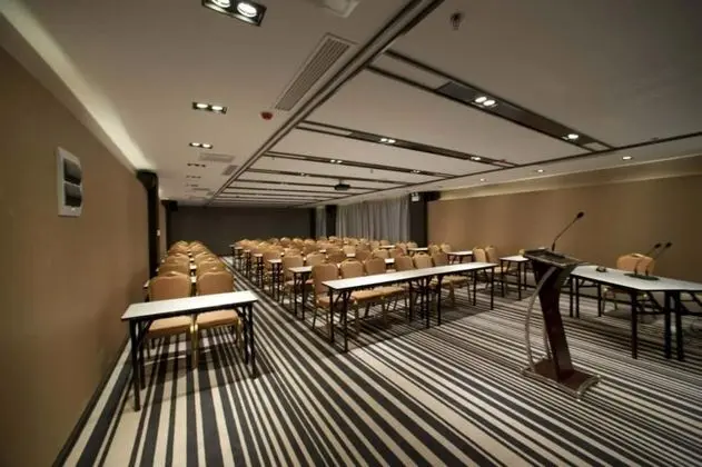 Confucius Boutique Hotel Qufu - Yerinde Yemek