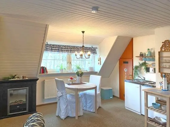 Congenial Apartment in Weißenbrunn With Garden and Barbecue - Yerinde Yemek