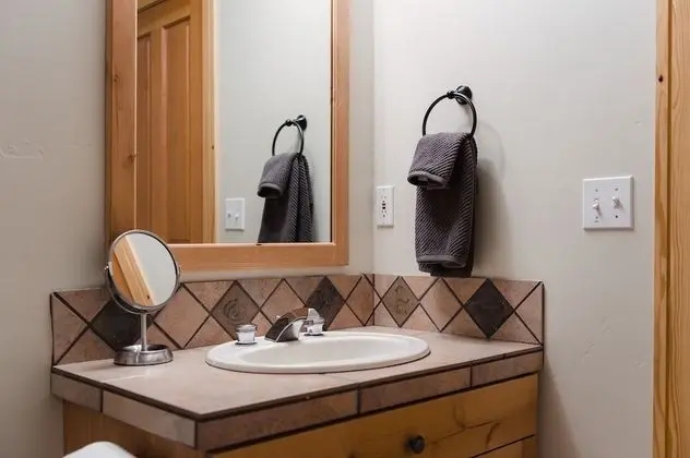 Conifer by Avantstay Secluded Cabin Amongst the Trees w/ Hot Tub - İç Mekan