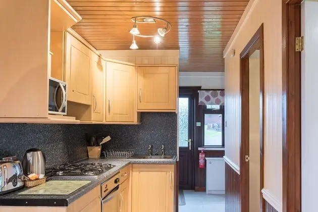 Conifer Lodge 25 With Hot Tub, Newton Stewart - Mutfak