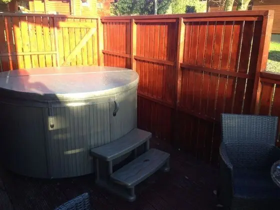 Conifer Lodge 8 With Hot Tub, Newton Stewart - Spa