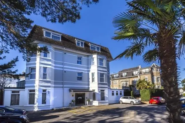The Connaught Lodge - Dış Mekan