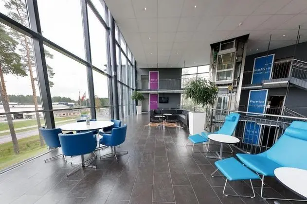 Connect Hotel Skavsta - Genel
