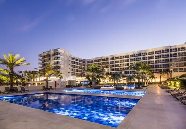 Conrad Cartagena By Hilton - Havuz