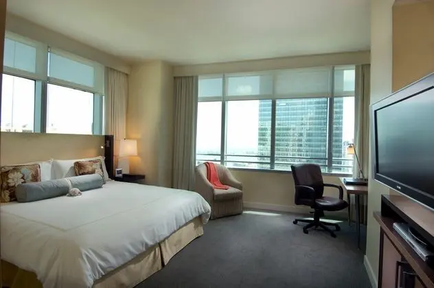 Conrad Miami