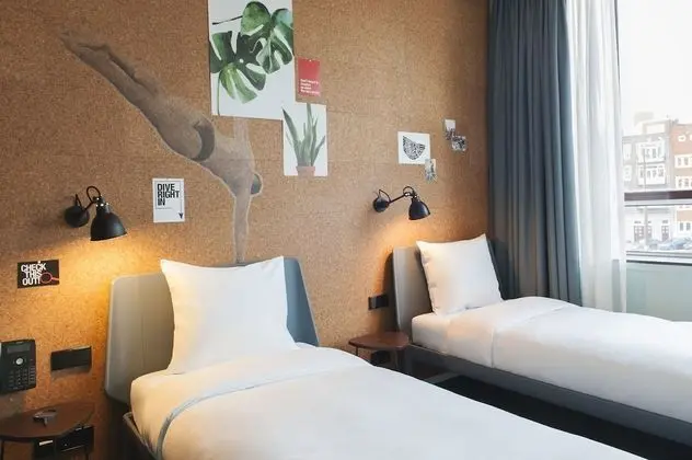 Conscious Hotel The Tire Station - Oda