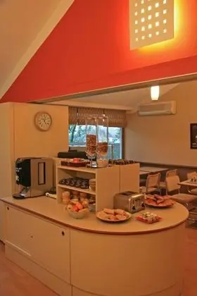 Contact Hotel du Parc - Yerinde Yemek