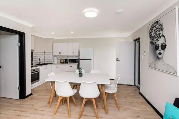 Contemporary 1BR Apartment - Near the City - Mutfak