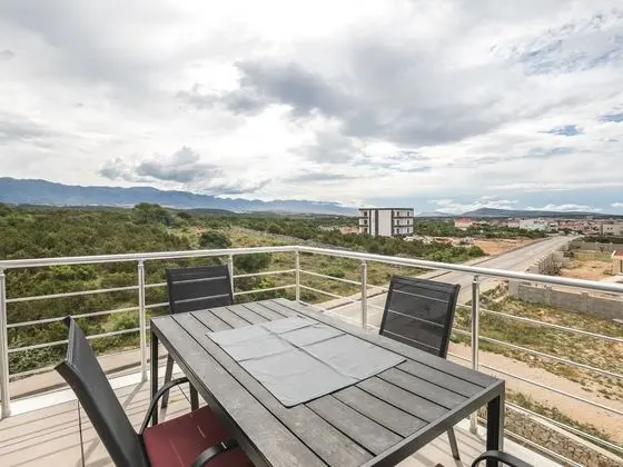 Contemporary Apartment in Novalja With Barbecue