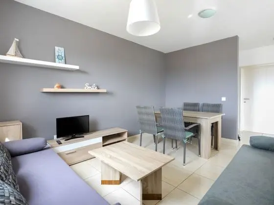 Contemporary Apartment in Novalja With Barbecue