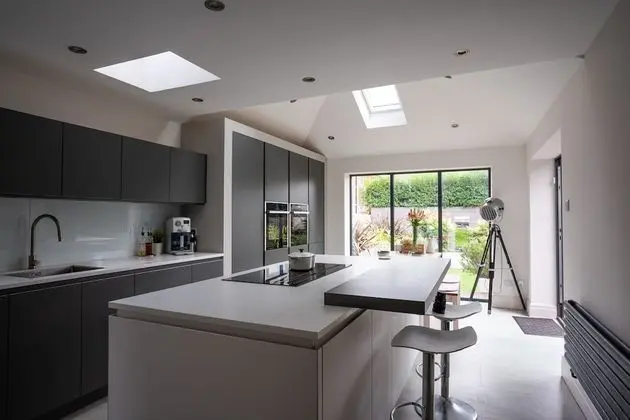 Contemporary Bright House 20 Min To Manc