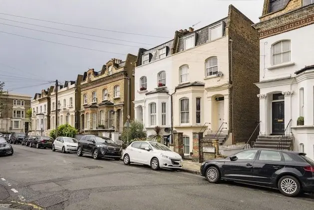 Contemporary Clapham Home Near Wandsworth Common