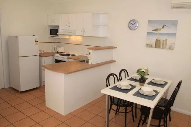 Contemporary Convenient Central Retreat - Oda Düzeni