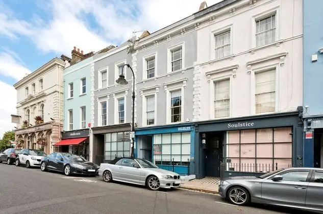 Contemporary Flat With Private Patio in Primrose Hill by UnderTheDoormat