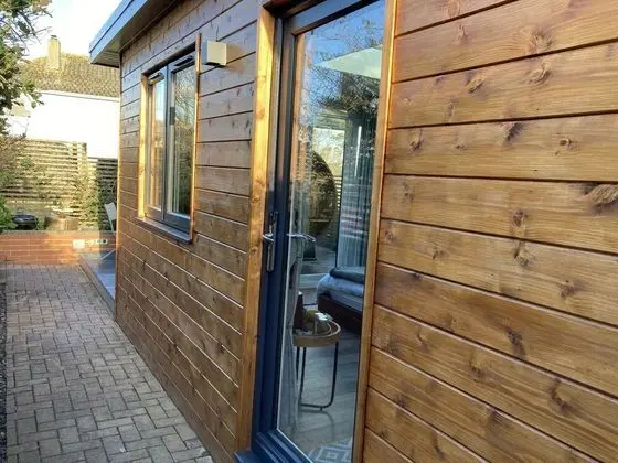Contemporary Guest House With Outside Barrel Sauna - Dış Mekan