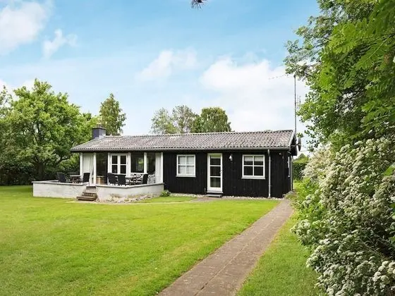 Contemporary Holiday Home in Dronningmolle With Garden
