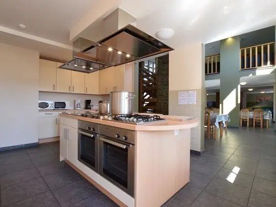 Contemporary House in Rendeux With Indoor Pool - Mutfak